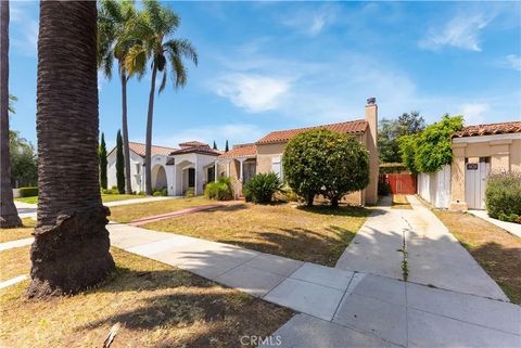 Photo of 203 S Carson RD, Beverly Hills, CA 90211 (MLS # SR26099231)