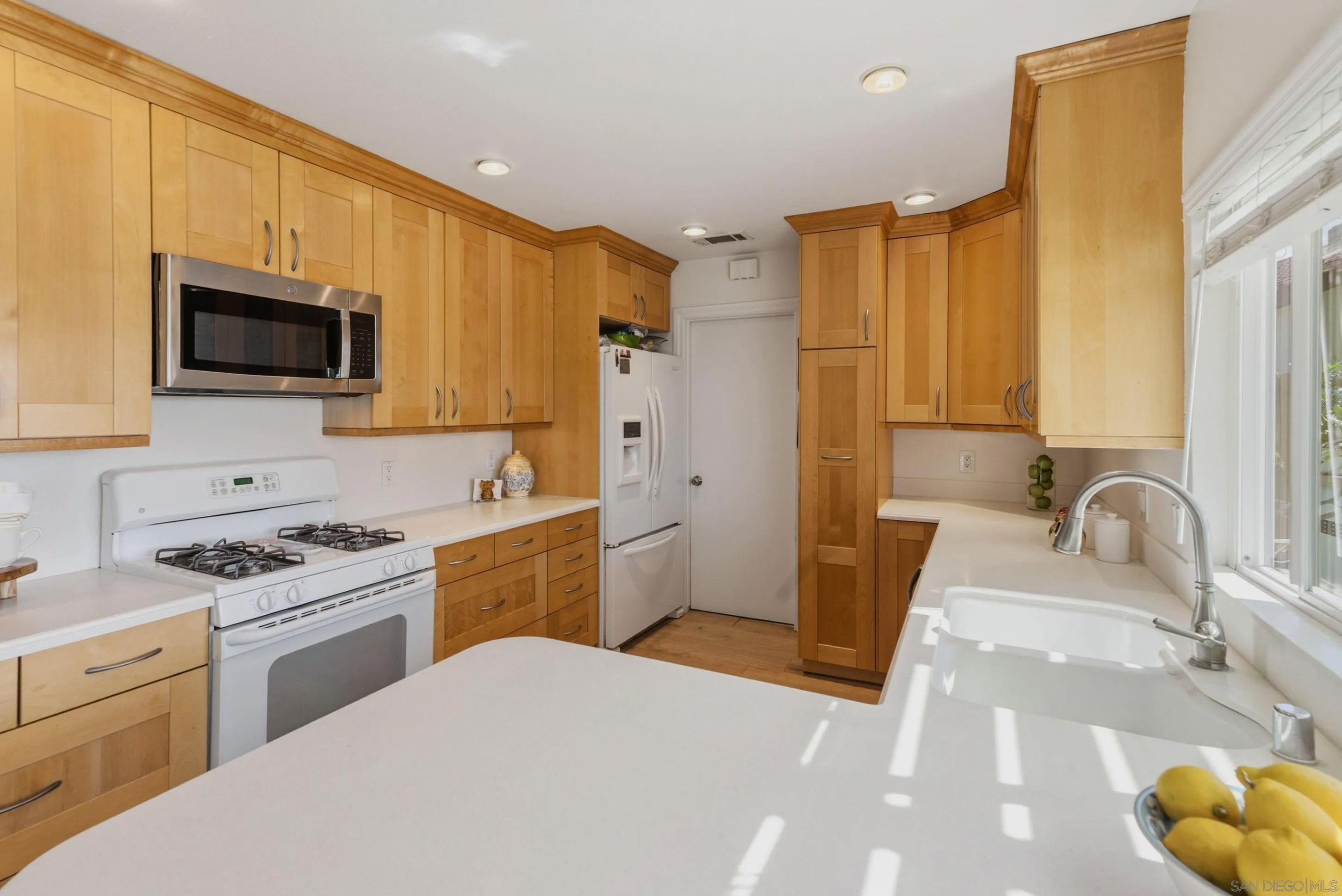 13650 Ahwahnee Way