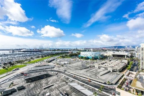 Tiny photo for 700 E Ocean Blvd #2308, Long Beach, CA 90802 (MLS # PW25246601)