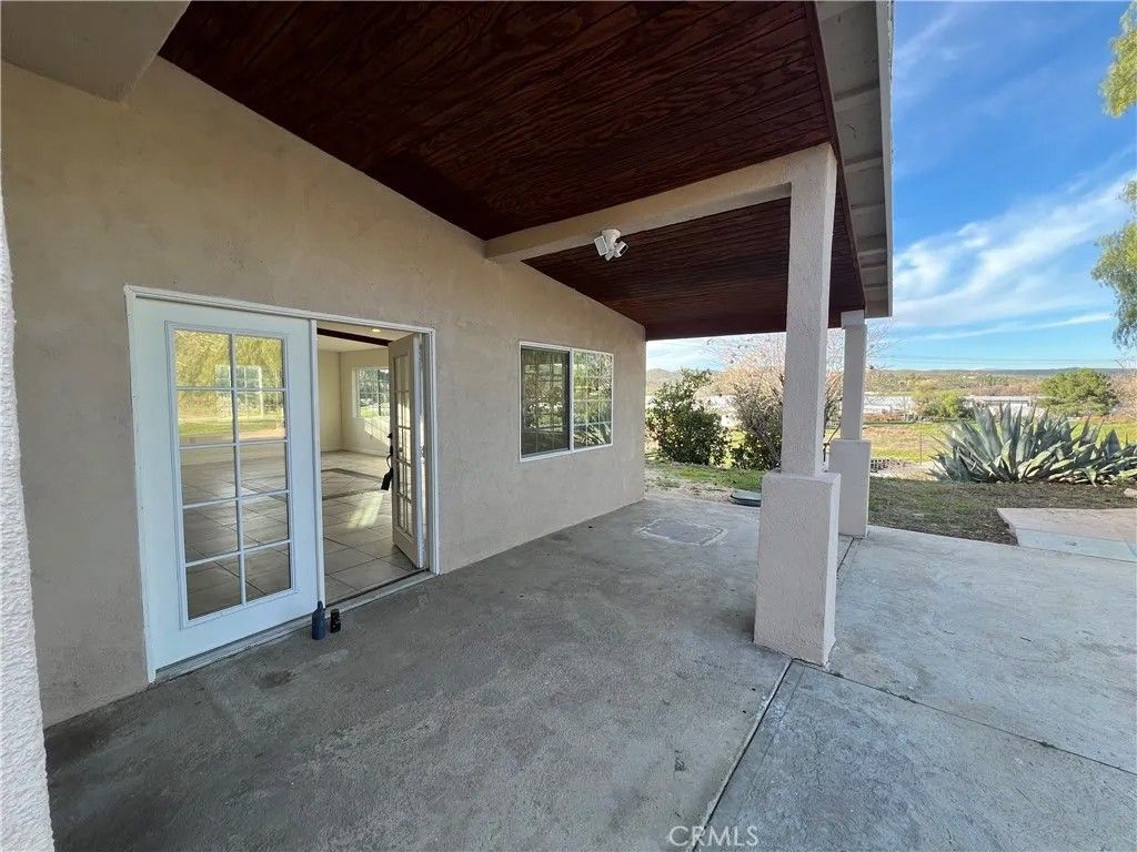Photo of 40481 Sage Rd, Hemet, CA 92544 (MLS # SW26015132)