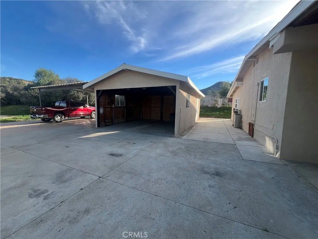 Photo of 40481 Sage Rd, Hemet, CA 92544 (MLS # SW26015132)
