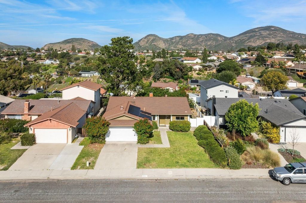 Photo of 6392 Amberly St, San Diego, CA 92120 (MLS # 260003955)