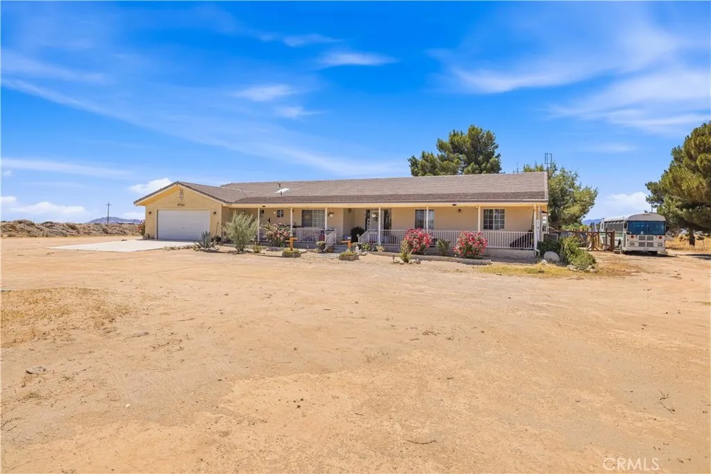 9740 E Avenue G10