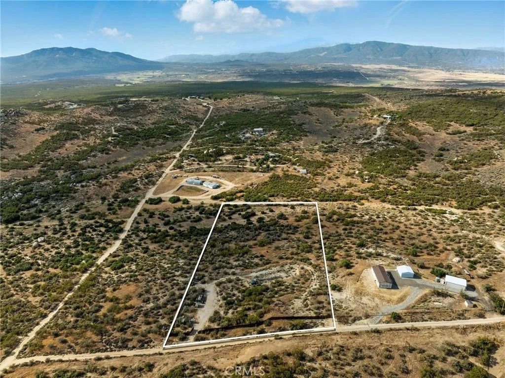 Photo of 53870 Bowers Rd, Aguanga, CA 92536 (MLS # SW25137427)