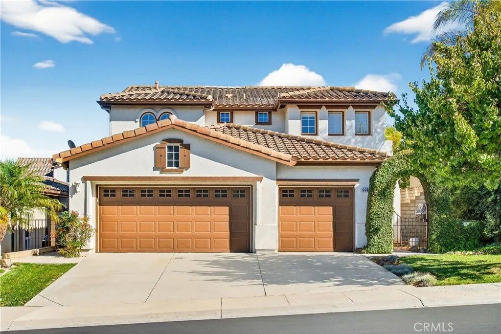 Photo of 660 Camino De La Luz, Newbury Park, CA 91320 (MLS # SR25247052)
