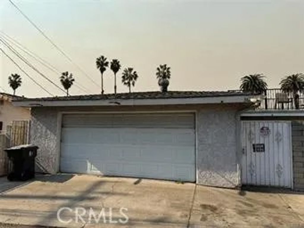 Photo of 3622 Pacific Ave, Long Beach, CA 90807 (MLS # PW26072876)
