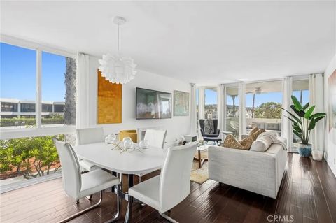 Property photo of 775 Avocado, Corona Del Mar, CA 92625