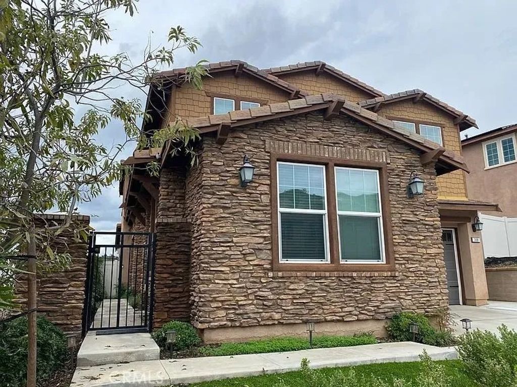 Photo of 338 Ventasso Way, Fallbrook, CA 92028 (MLS # OC26001304)