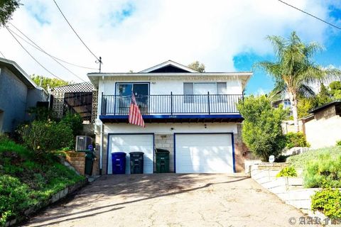 3458 Central Spring Valley CA 91977