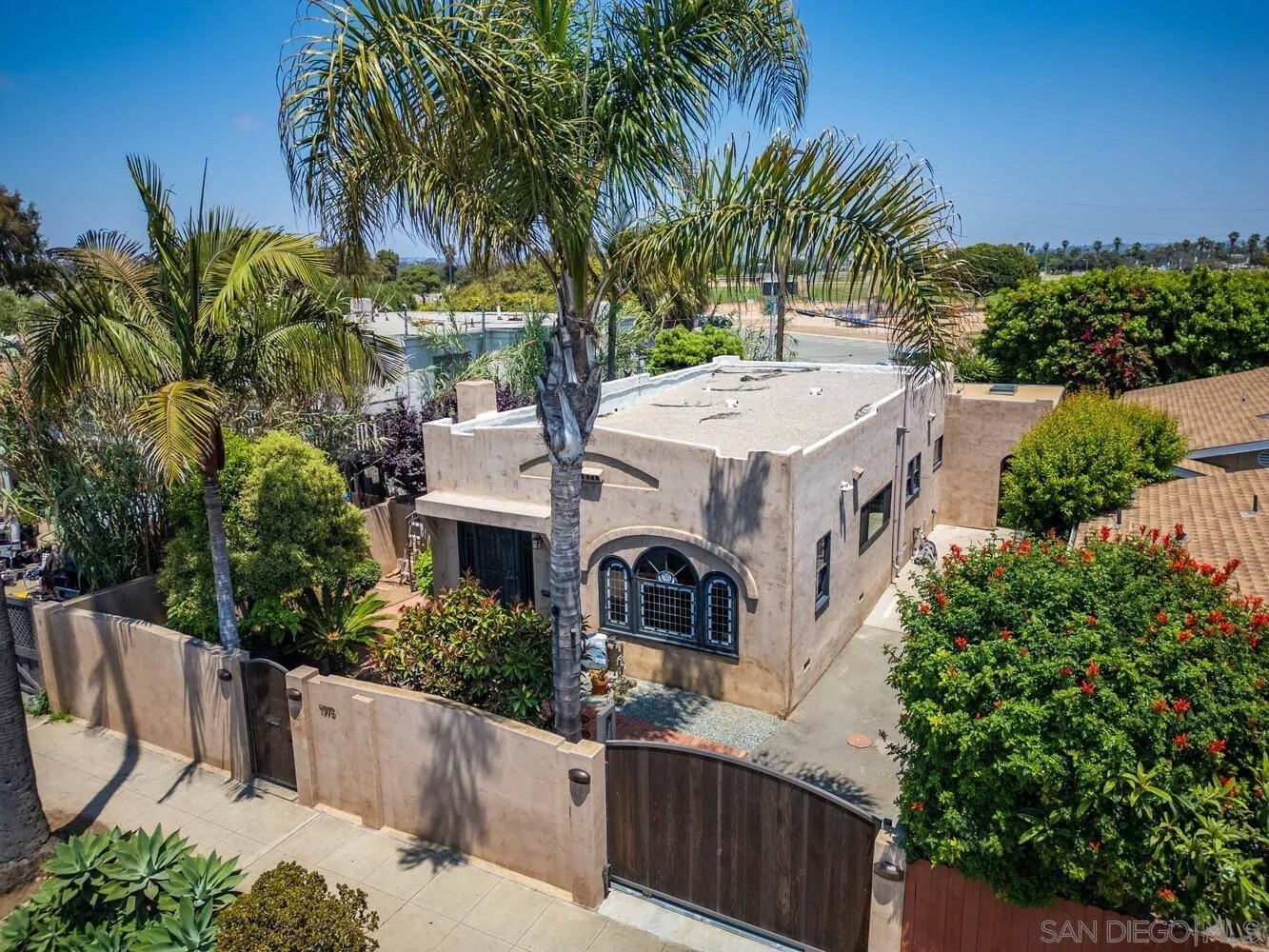 4978 W Point Loma Blvd