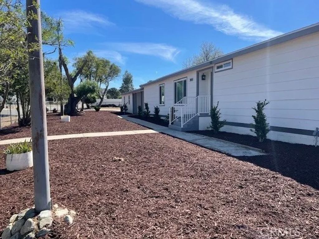 Photo of 31051 Oak Valley, Homeland, CA 92548 (MLS # SW26074377)