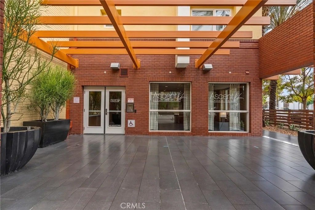 Photo of 21301 Erwin #226, Woodland Hills, CA 91367 (MLS # SR26003803)