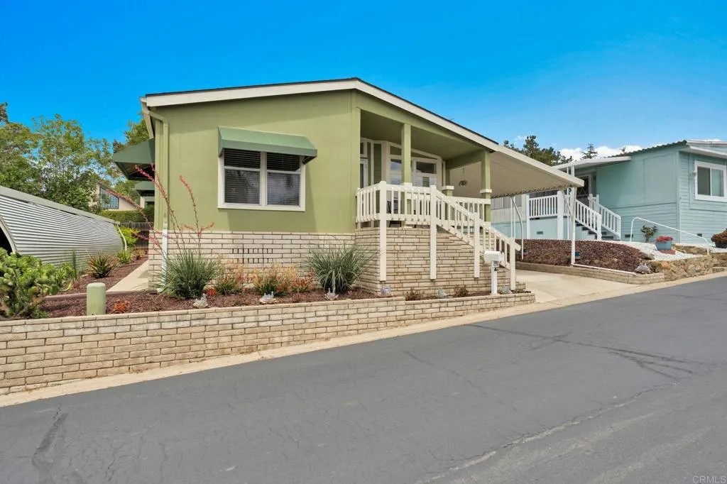 1145 E Barham Dr. 256