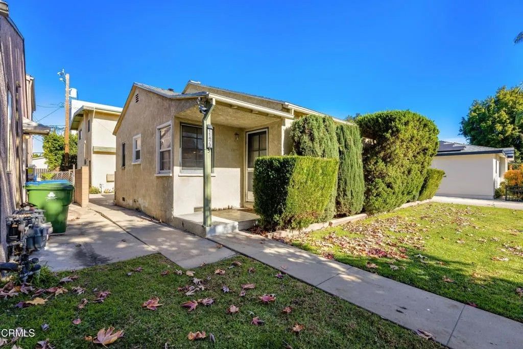 Photo of 11473 Cumpston Street, Los Angeles, CA 91601 (MLS # P1-25424)