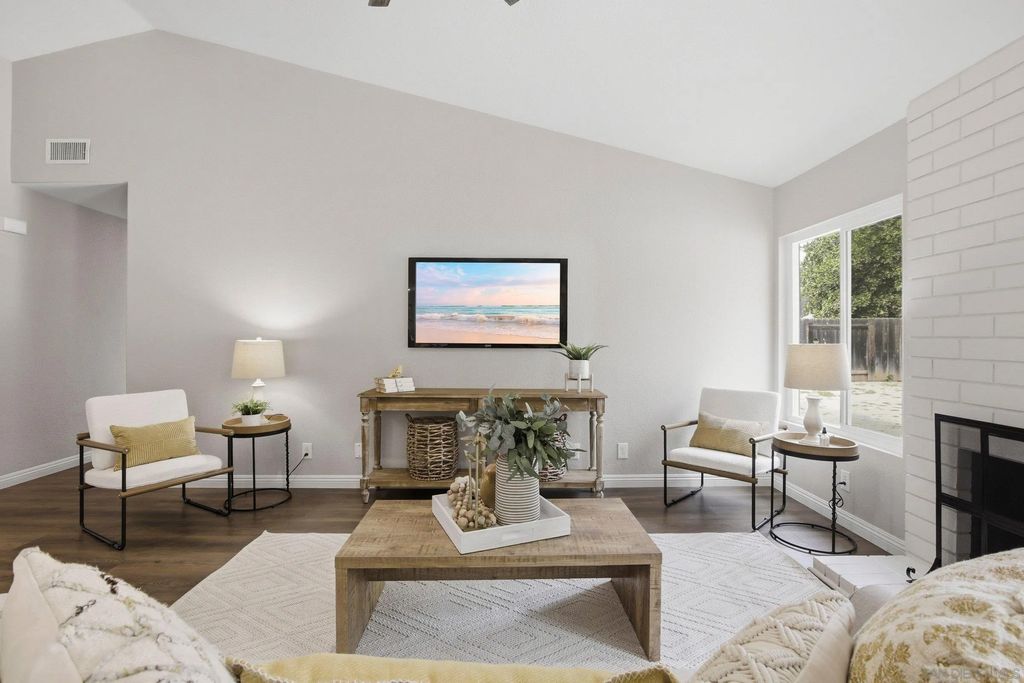 Photo of 13856 Jack Oak Ln, Lakeside, CA 92040 (MLS # 260002108)