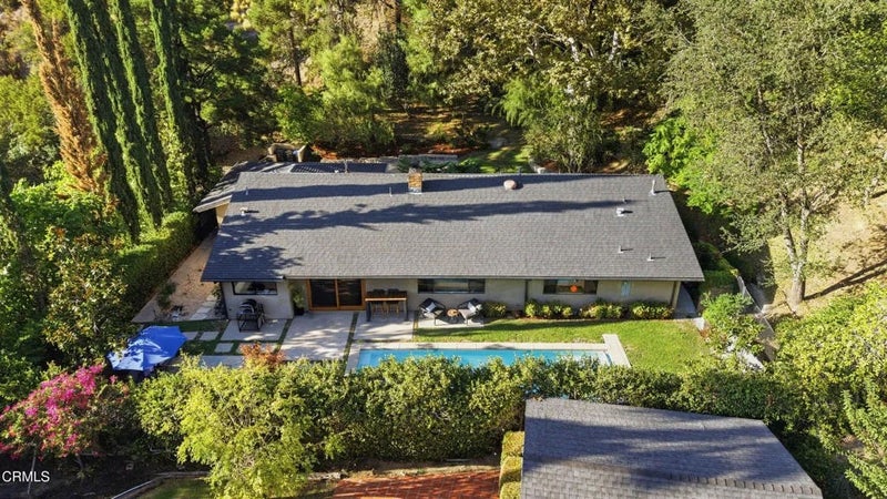 3616 E Chevy Chase Drive