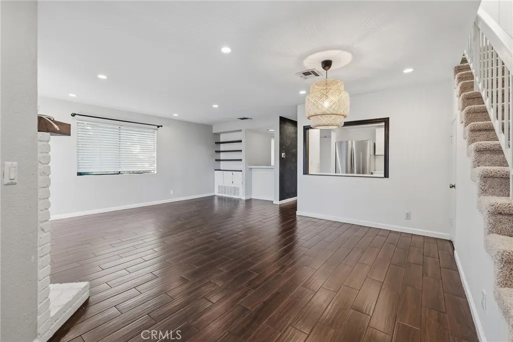 7231 Balboa Boulevard A