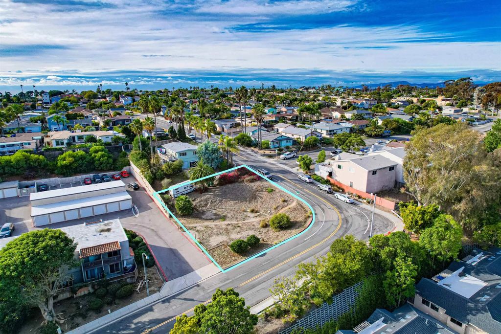 Photo of 1635 Minnesota Ave, Oceanside, CA 92054 (MLS # 250044389)