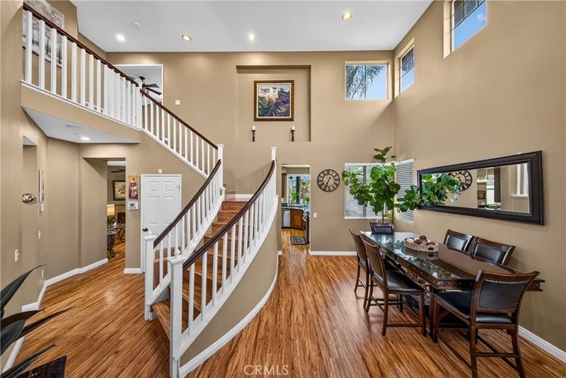 5561 Hunt Club Drive