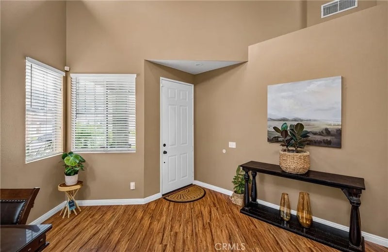 5561 Hunt Club Drive
