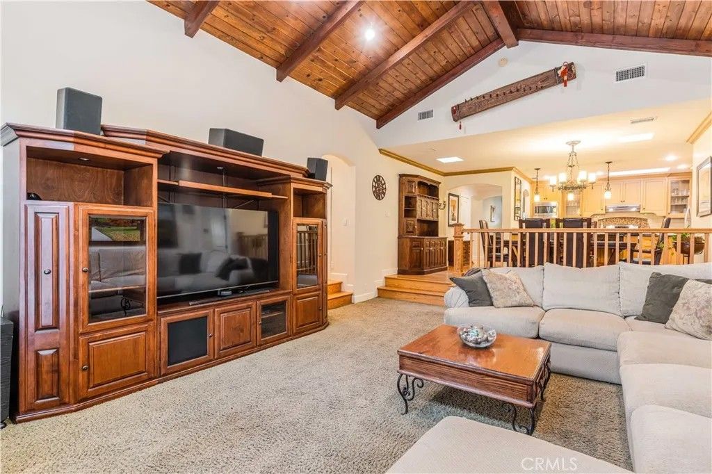 Photo of 5823 Vesper Ave, Sherman Oaks, CA 91411 (MLS # SR26040933)