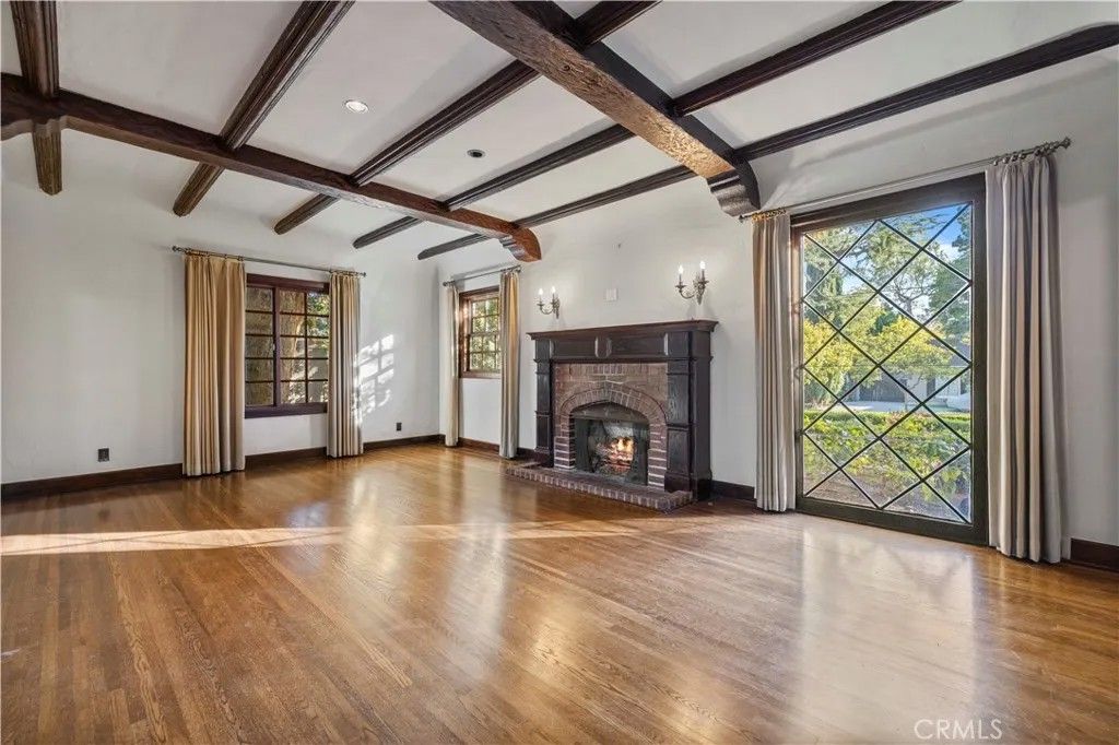 Photo of 1637 Don Carlos Ave, Glendale, CA 91208 (MLS # GD25279701)