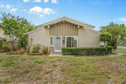 8090 Camino Kiosco, San Diego, CA 92122 - #: 250037667