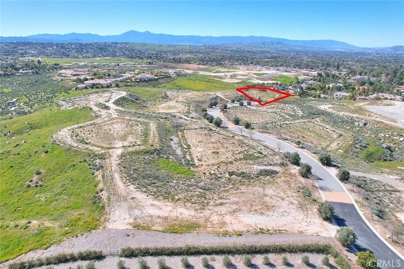 7496 Via Montecito