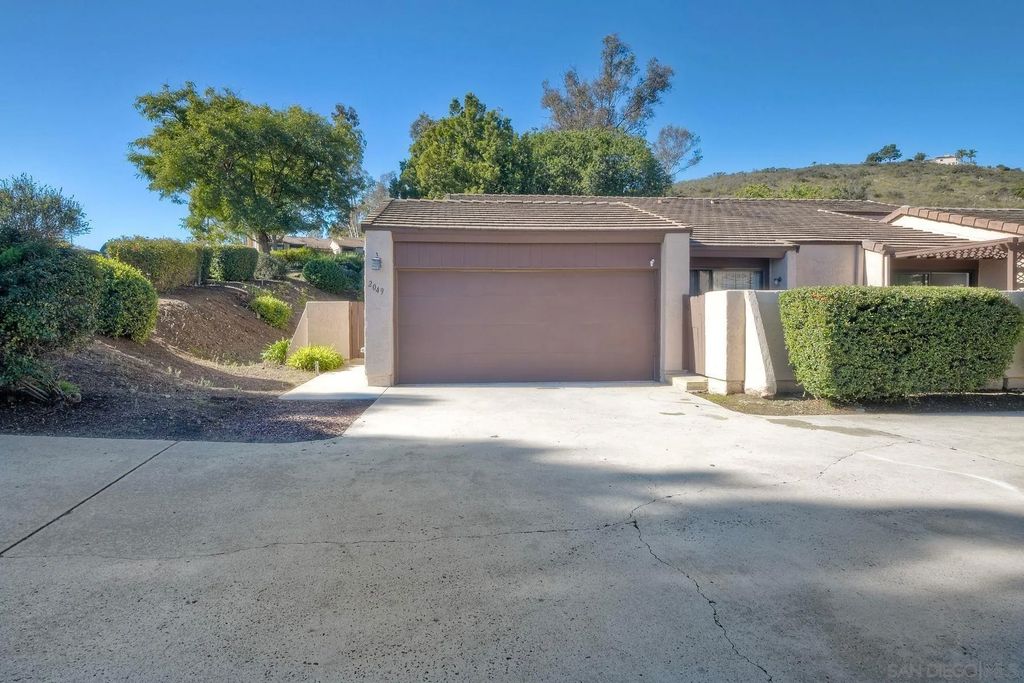 Photo of 2049 Golden Circle Dr, Escondido, CA 92026 (MLS # 250044730)
