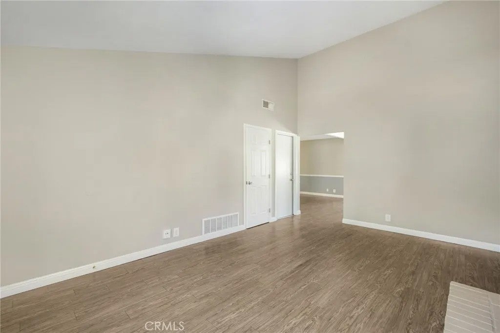 20042 Royal Oak Court