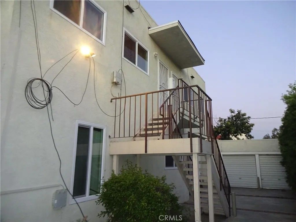 Photo of 1220 Belmont Avenue #3C, Long Beach, CA 90804 (MLS # PW26037142)