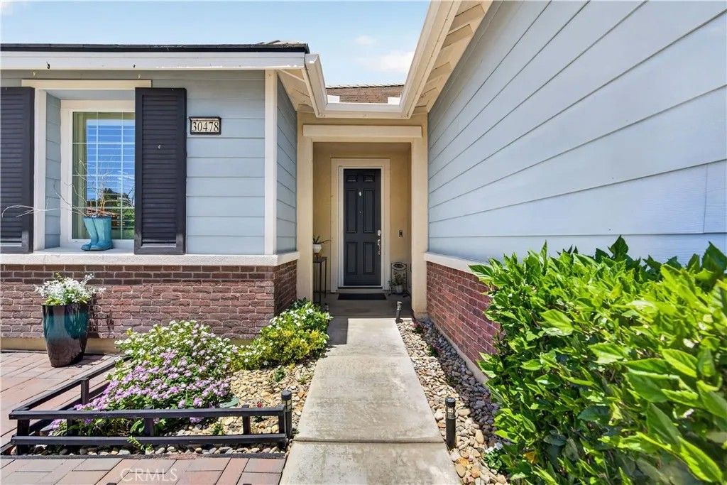 Photo of 30478 Mulberry Court, Temecula, CA 92591 (MLS # SW26122557)