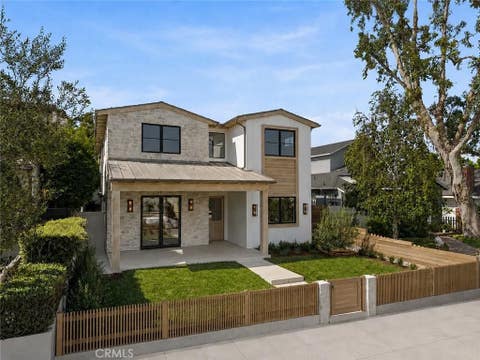 6 beds bed, 7 baths bath property at 640 33rd Street, Manhattan Beach, CA 90266