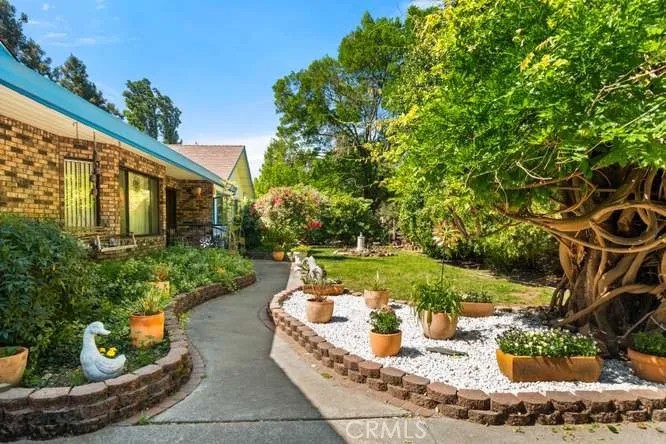 625 La Bonita Court