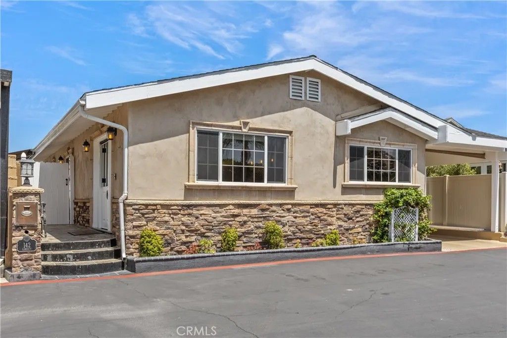 Photo of 142 Liberty, Newport Beach, CA 92660 (MLS # OC26092157)