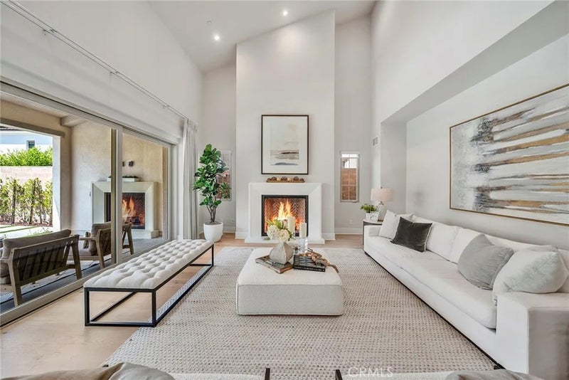 207 Pinnacle