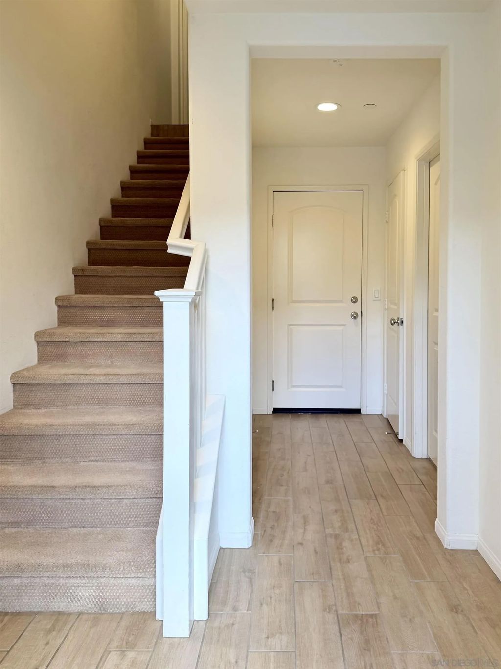 Photo of 2451 Verano Way, Vista, CA 92081 (MLS # 260004383)