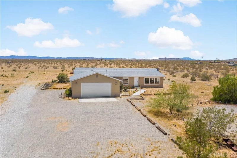 61375 Leslie Lane