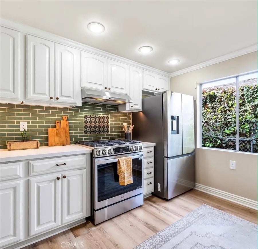 Photo of 237 23rd ST, Costa Mesa, CA 92627 (MLS # IV26158685)