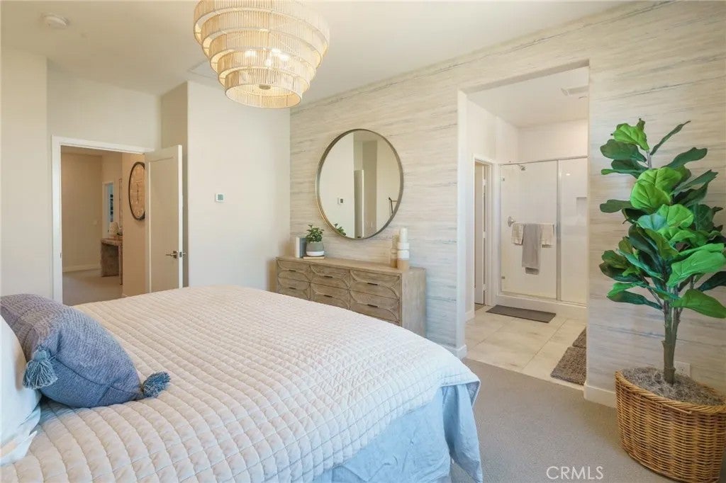 1850 S Westside Drive 10