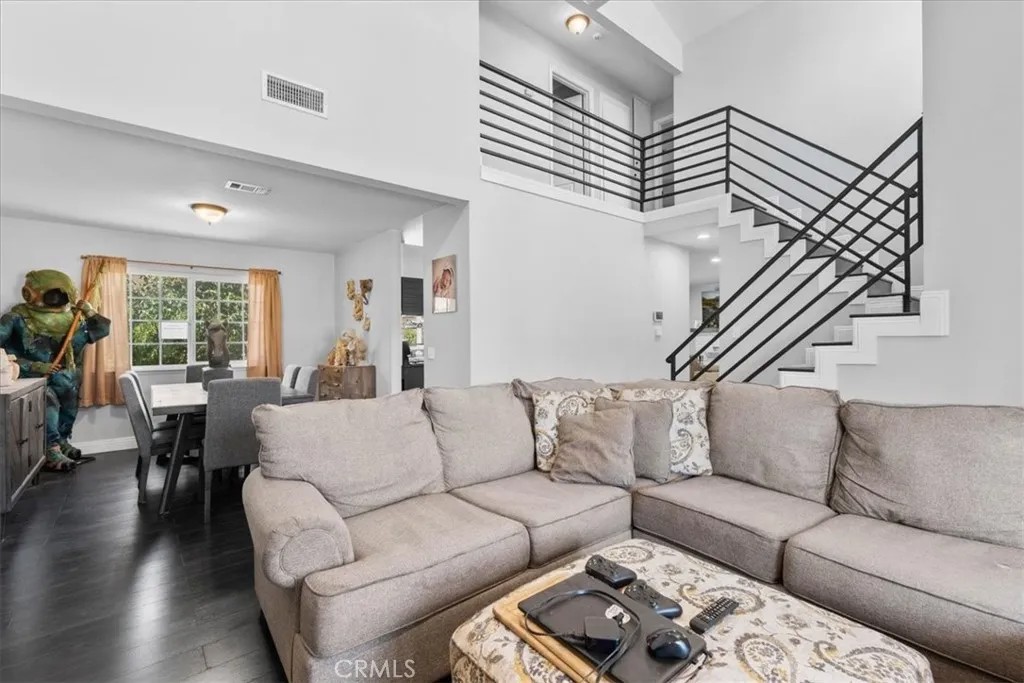 4304 Whitney Dr