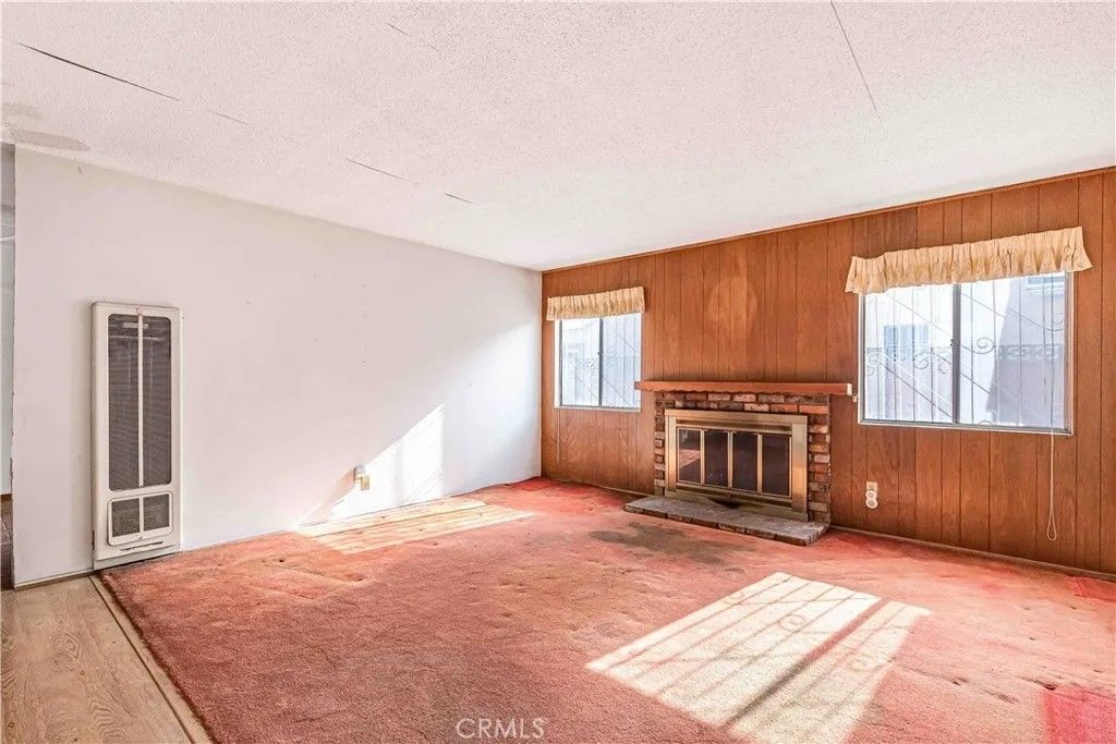 Photo of 725 S Flintridge Dr, Santa Ana, CA 92704 (MLS # OC26000530)