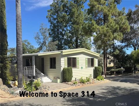 Photo of 1751 W Citracado Pkwy #314, Escondido, CA 92029 (MLS # ND26044688)