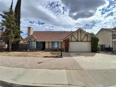 Tiny photo for 566 E Avenue R8, Palmdale, CA 93550 (MLS # SR25236776)