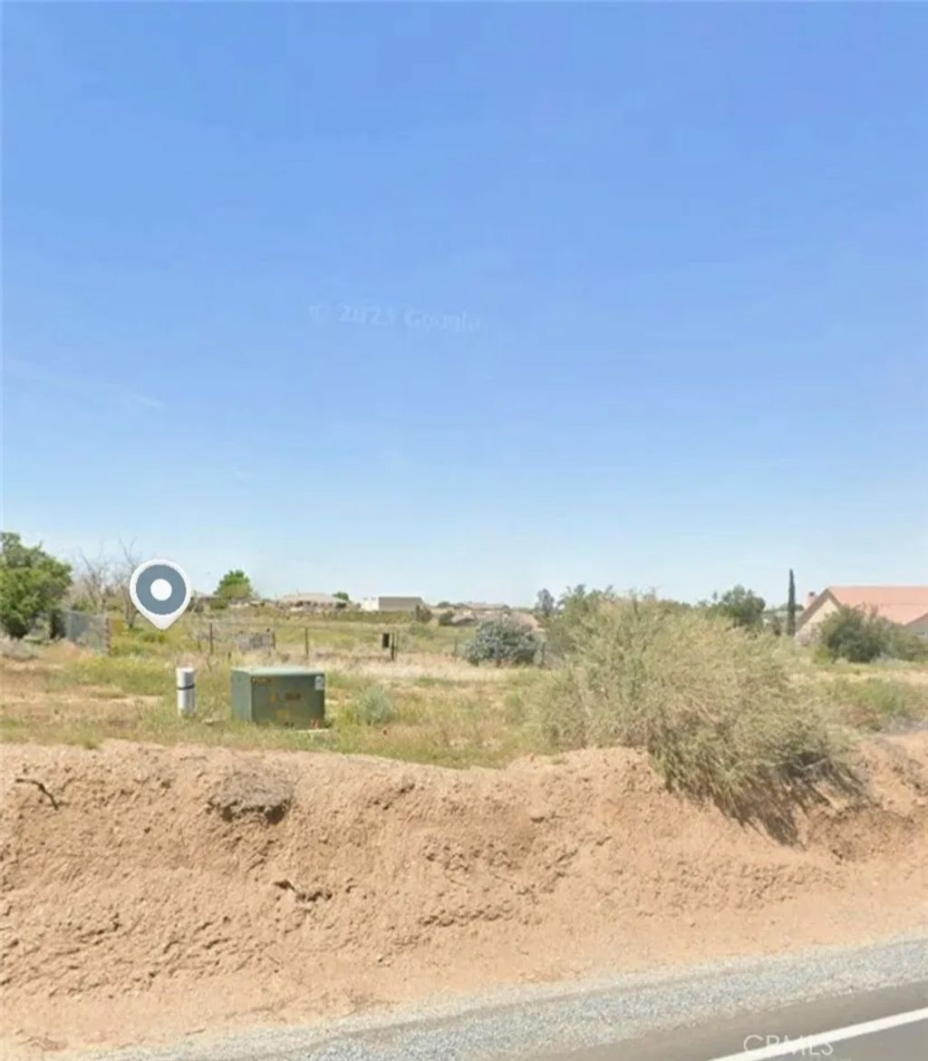 Photo of 8248 Baldy Mesa, Phelan, CA 92371 (MLS # HD26031640)