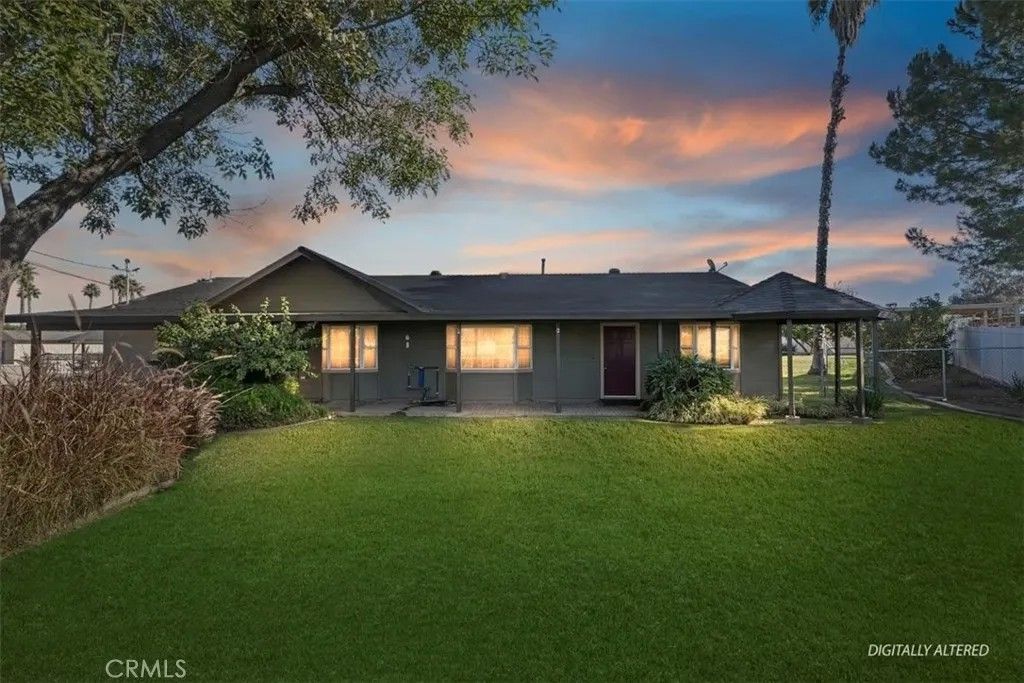 Photo of 18590 Roberts Rd, Riverside, CA 92508 (MLS # SW25274846)