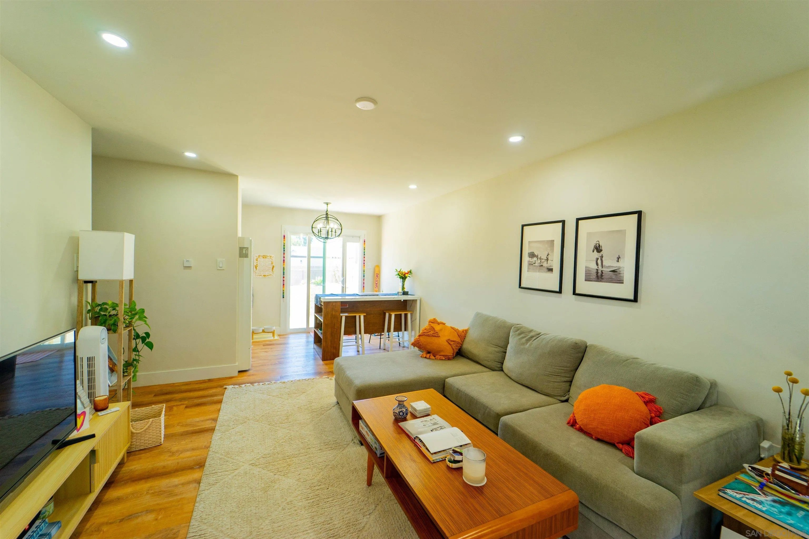 4190 Clairemont Dr
