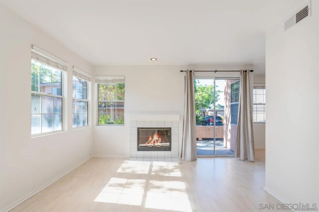 18826 Caminito Cantilena 111