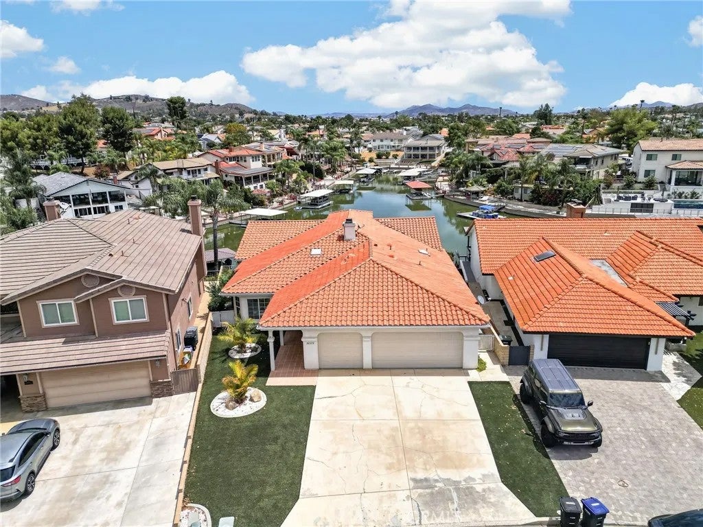 30579 Seahorse Circle