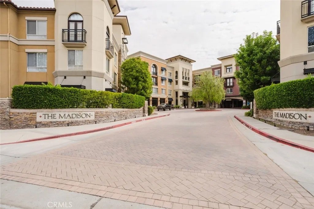 Photo of 24505 Town Center Drive #7205, Valencia, CA 91355 (MLS # SR26207527)